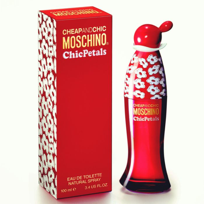 Moschino women's perfume - Chic Petals 100 ml for Woman