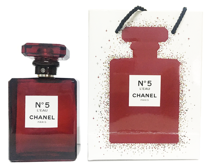 Chanel No 5 L'Eau for women perfume 100 ml in a gift bag UAE